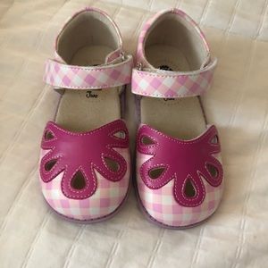 Livie and Luca + Matilda Jane petals